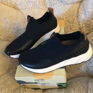 earth shoes journey ramble